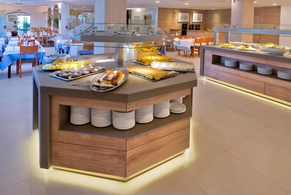 Pineda De Mar Vacations - Hotel Merce - Property Image 9