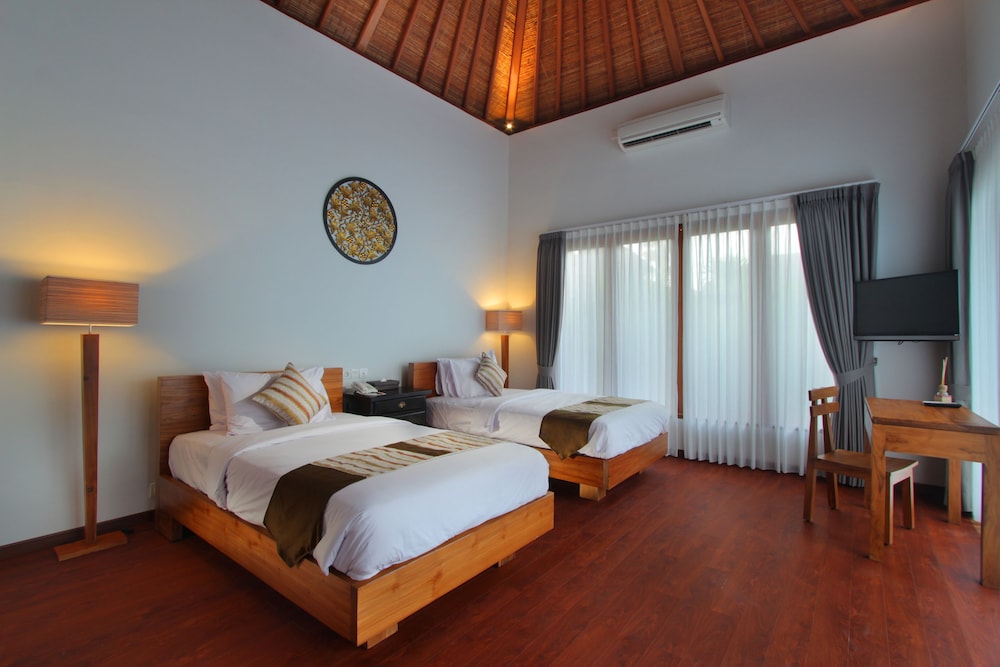Bali Nyuh Gading Villa view 4