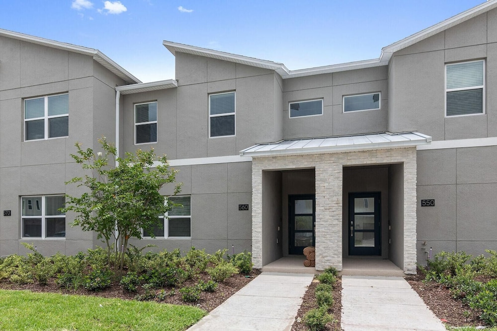 560pb- The Retreat at Championsgate - Image 1