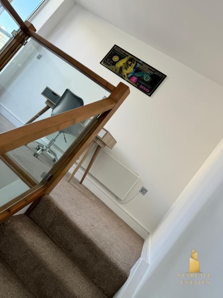 Leeds Apt - Hottub - Sleeps 6 - Special Occasions
