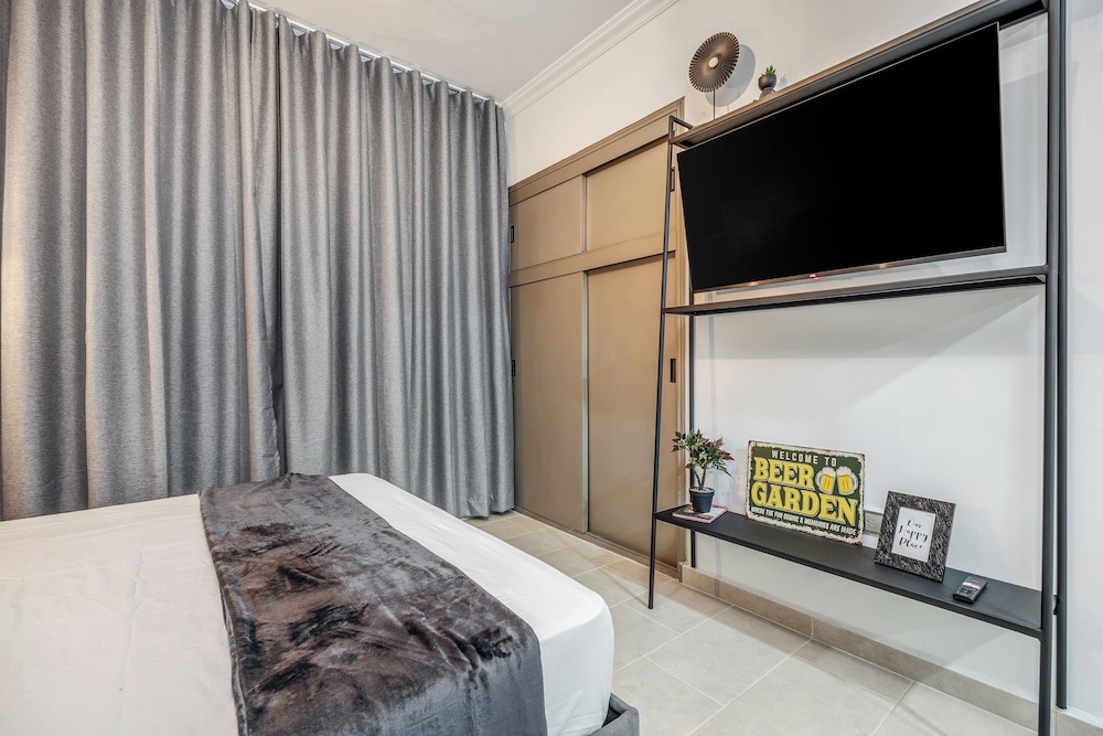 Apartamentos La Joaquina by HOUSY HOST