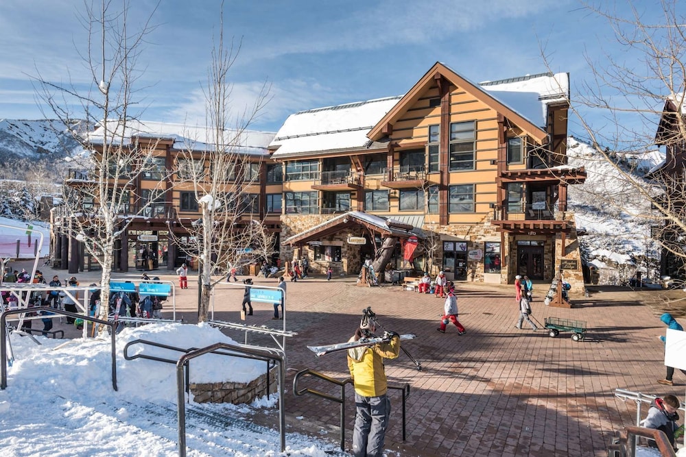 Hotel Hayden Lodge by iTrip Aspen Snowmass - Image 1