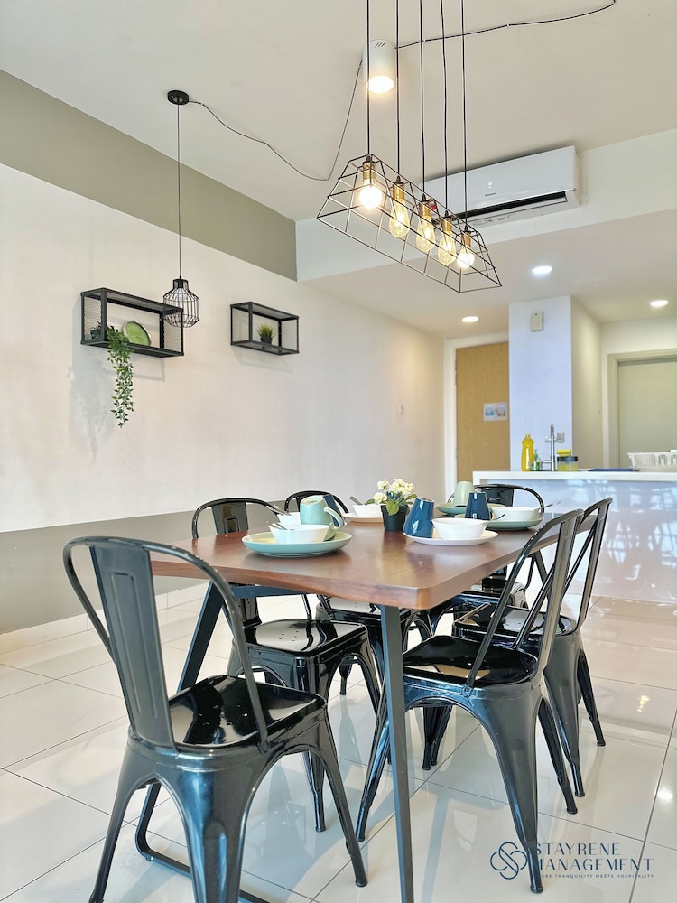 Southkey Mosaic Mid Valley by Stayrene