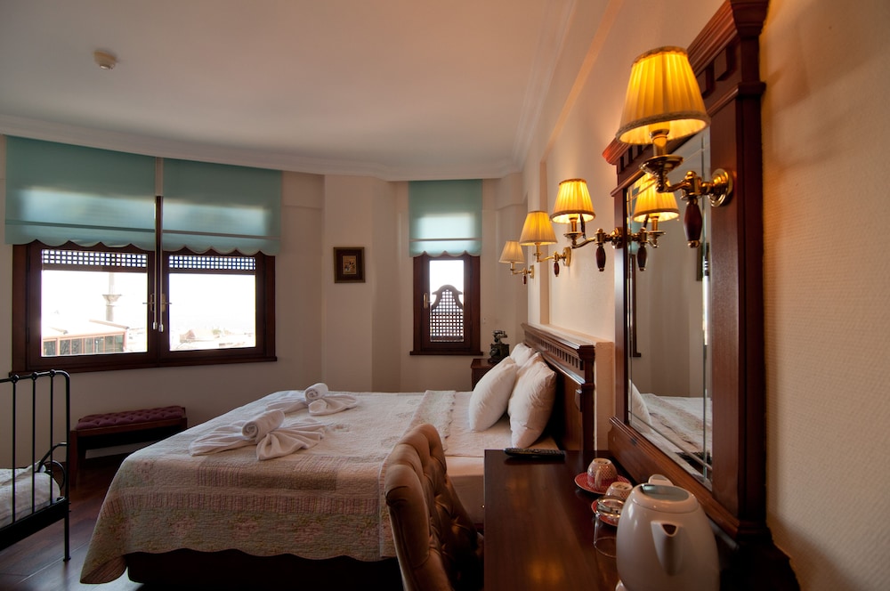 Emine Sultan Otel - Image 13