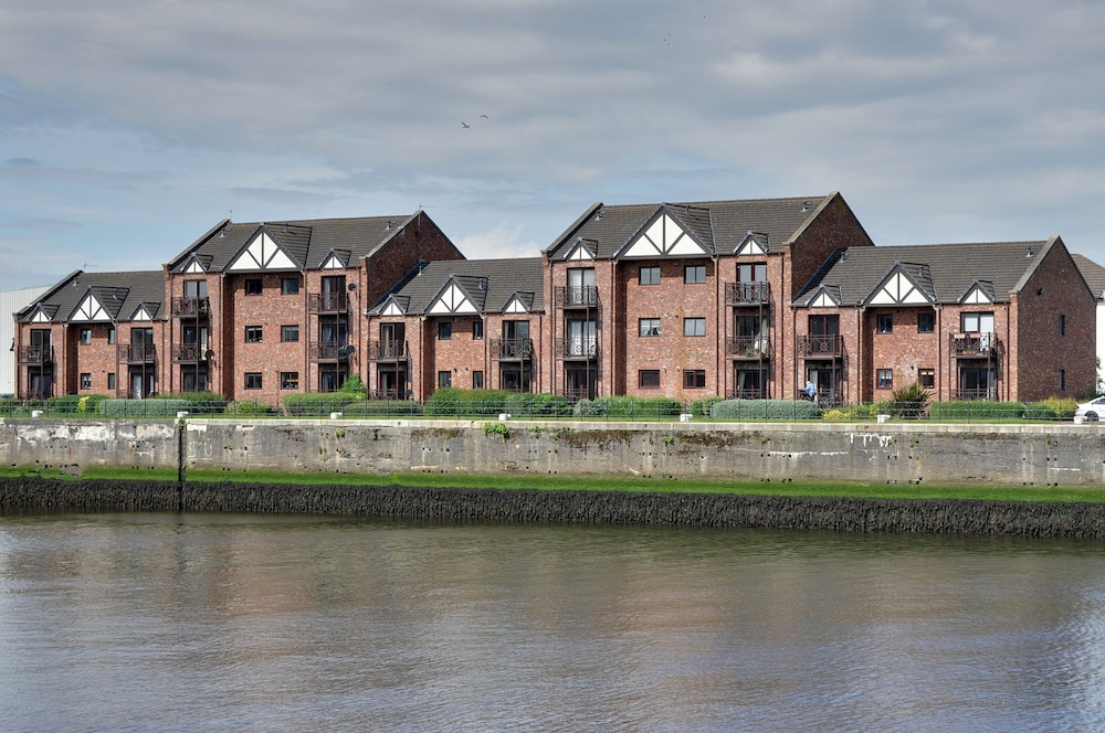 Harbour House - Donnini Apartments