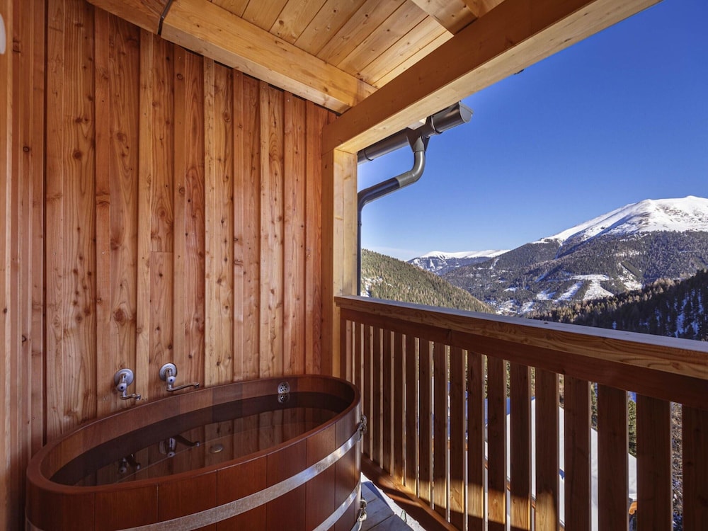 Holiday Apartment Near ski Slope