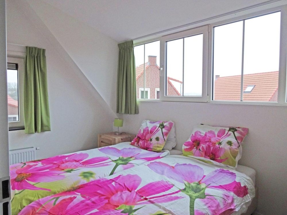 House in Netherlands for 8 With Modern Comfort view 2