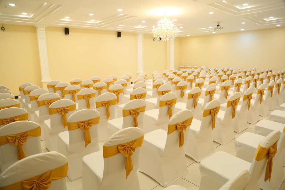 meeting & event spaces