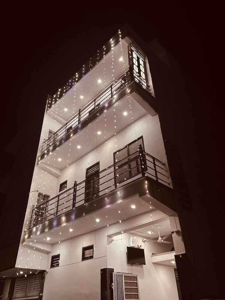 Shri Krishna Palace