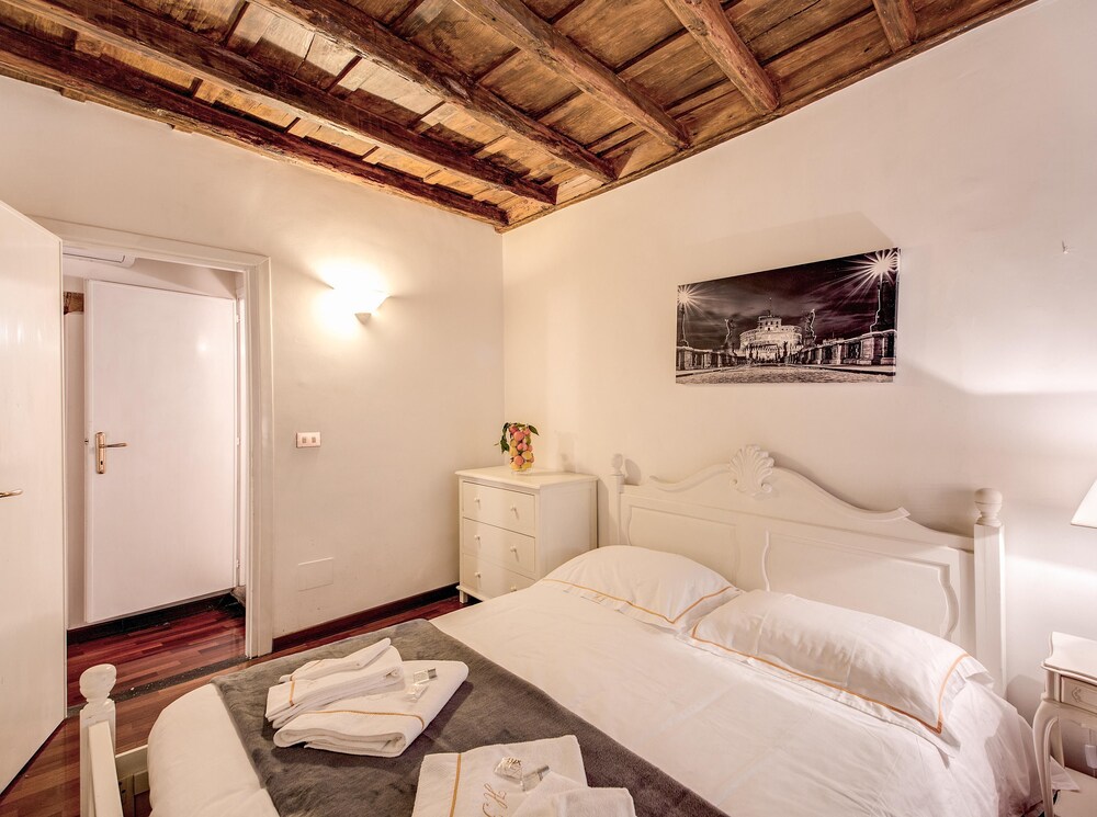 HI Navona apartment