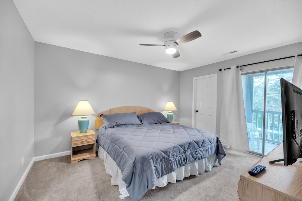 True Blue Golf Retreat 11h 3 Bedroom Condo