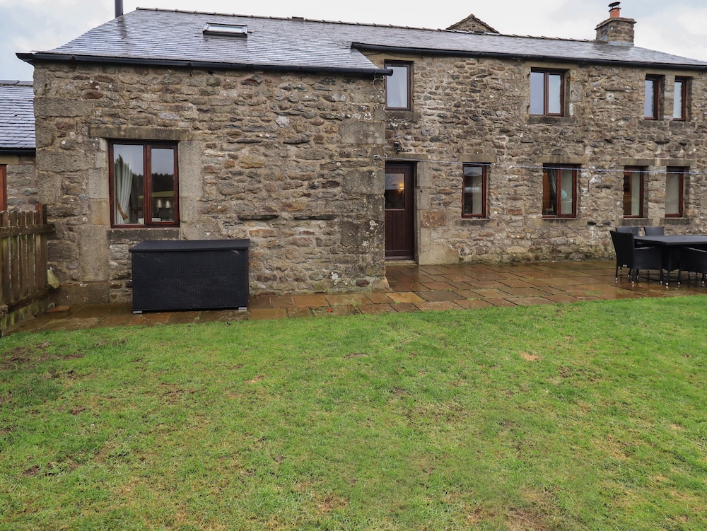 Orcaber Farm Barn