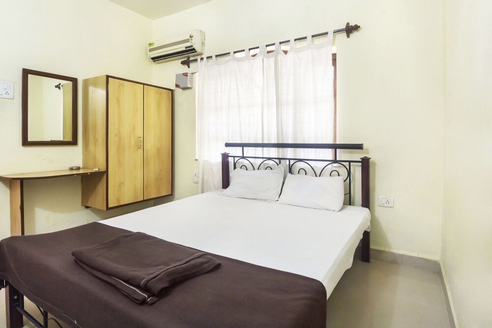 GuestHouser 4 BHK Villa 8209