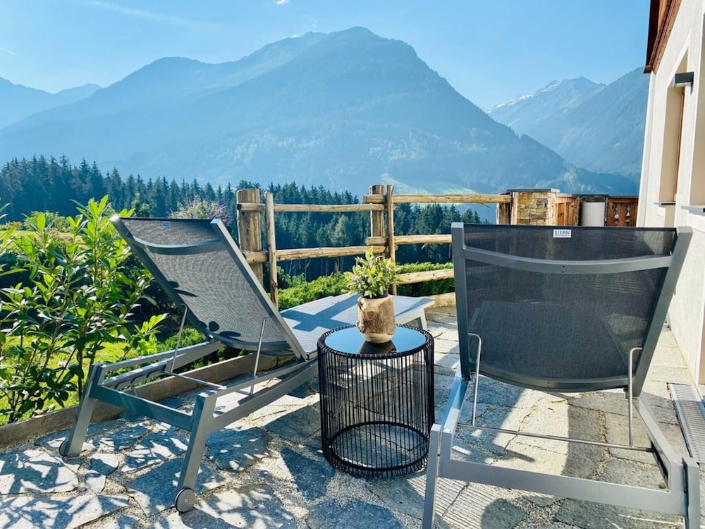 Chalet With Sauna and Natural Pool