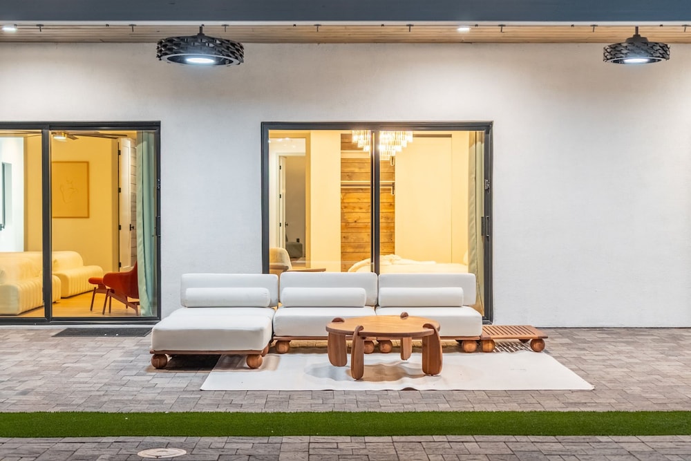 NEW The Casa Privada Experience