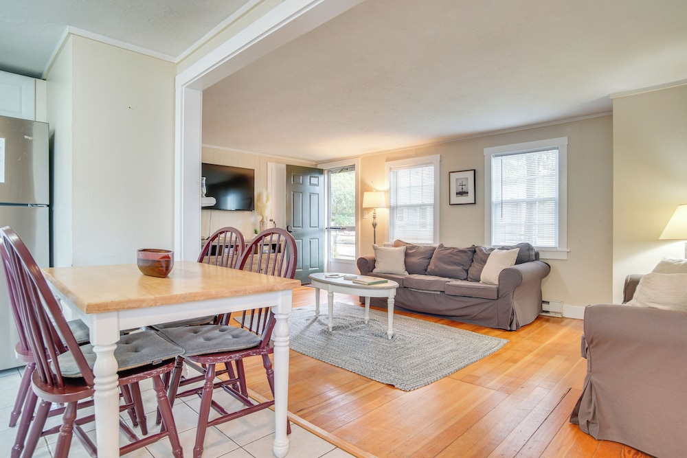 < 1 Mi to Beaches: Classic Cape Cod Cottage
