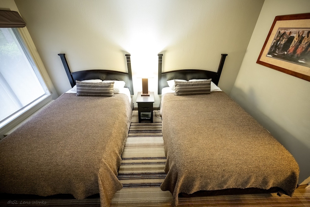 Rayburn Resorts