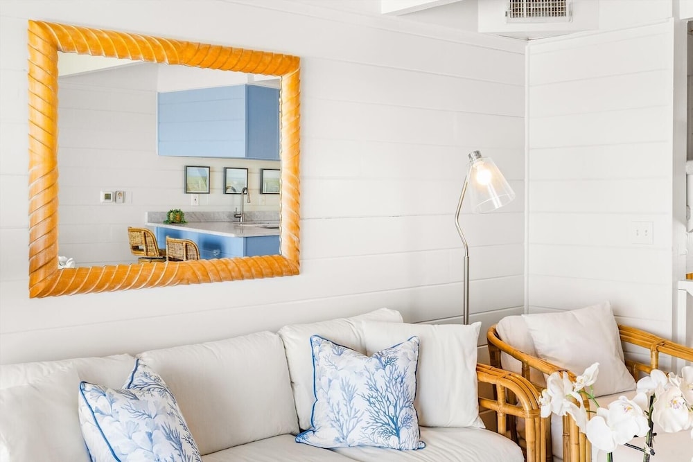 Beach Place 14 2 Bedroom Townhouse