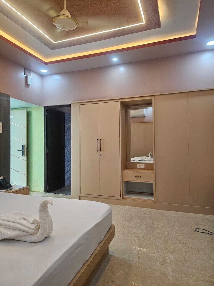 Jowar Hoter & Resort