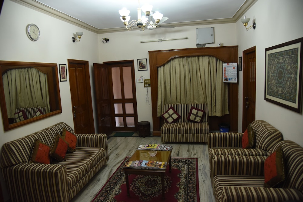Anjani Mansion Guest House