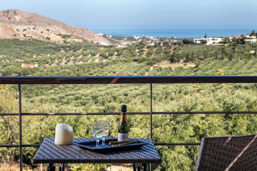 Brand new luxury Villa Dafne Heated pool