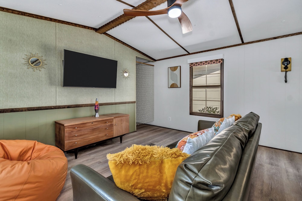 Groovy Guest House