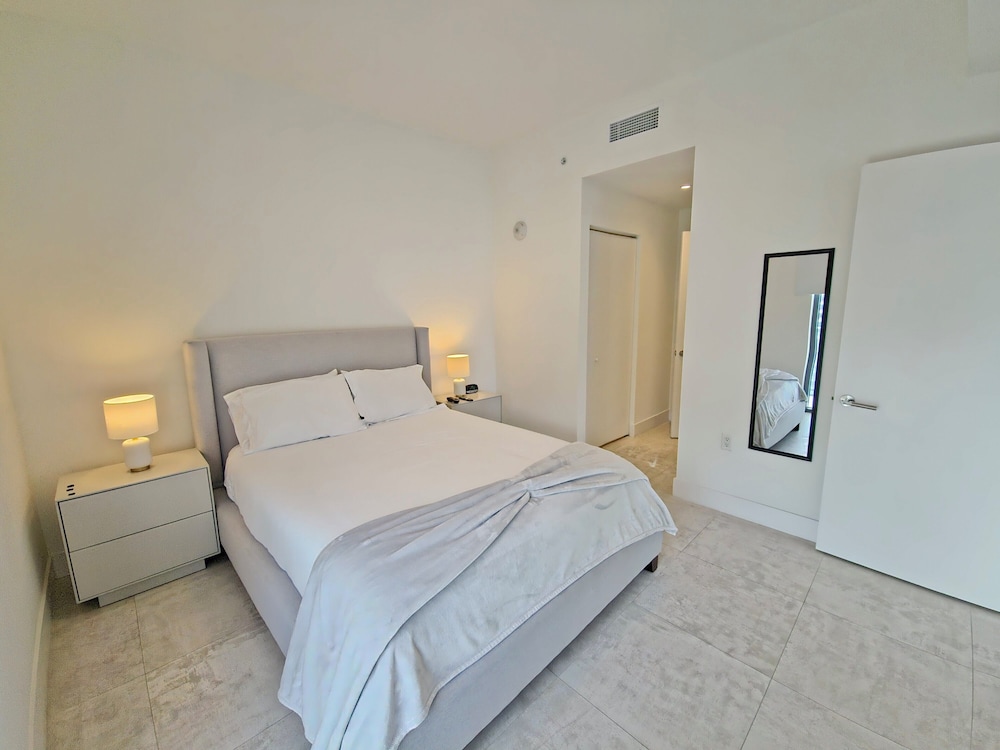 Smart Brickell Condos Free Parking by Cielo Stays