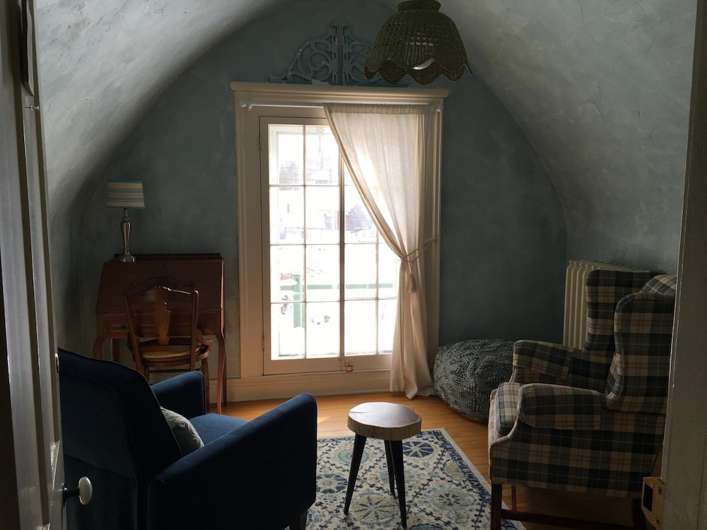 Dream House Country Inn