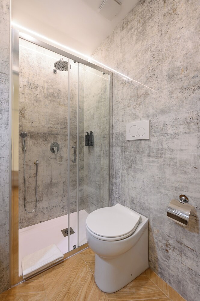Tolu Relais
