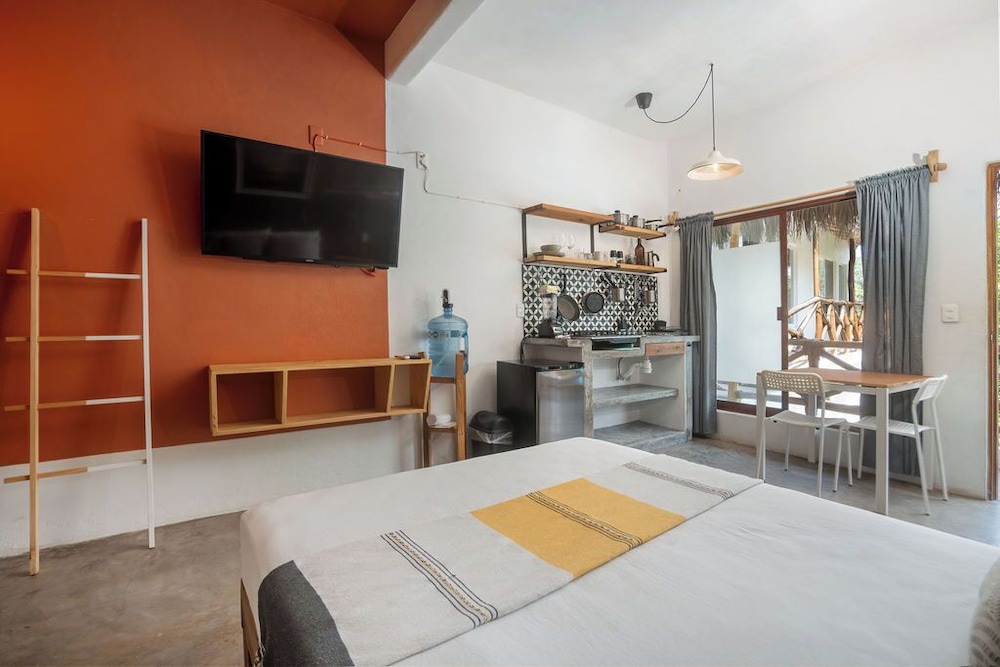 Sayula Home