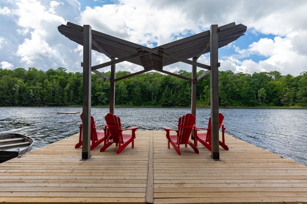 Aisling Lakehouse