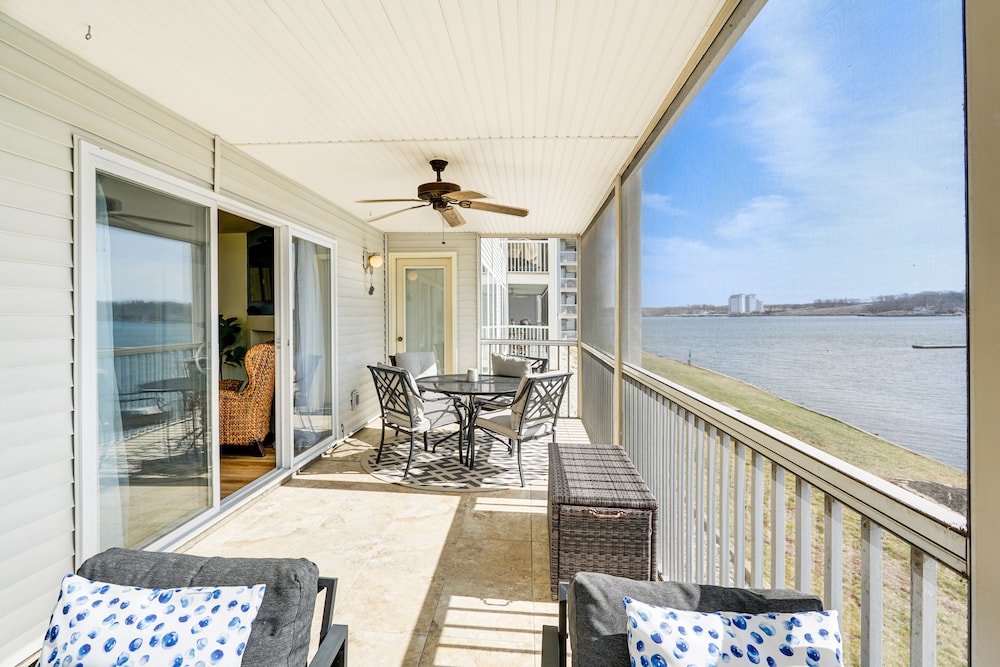 Regatta Bay Condo w/ Balcony + Water Views!
