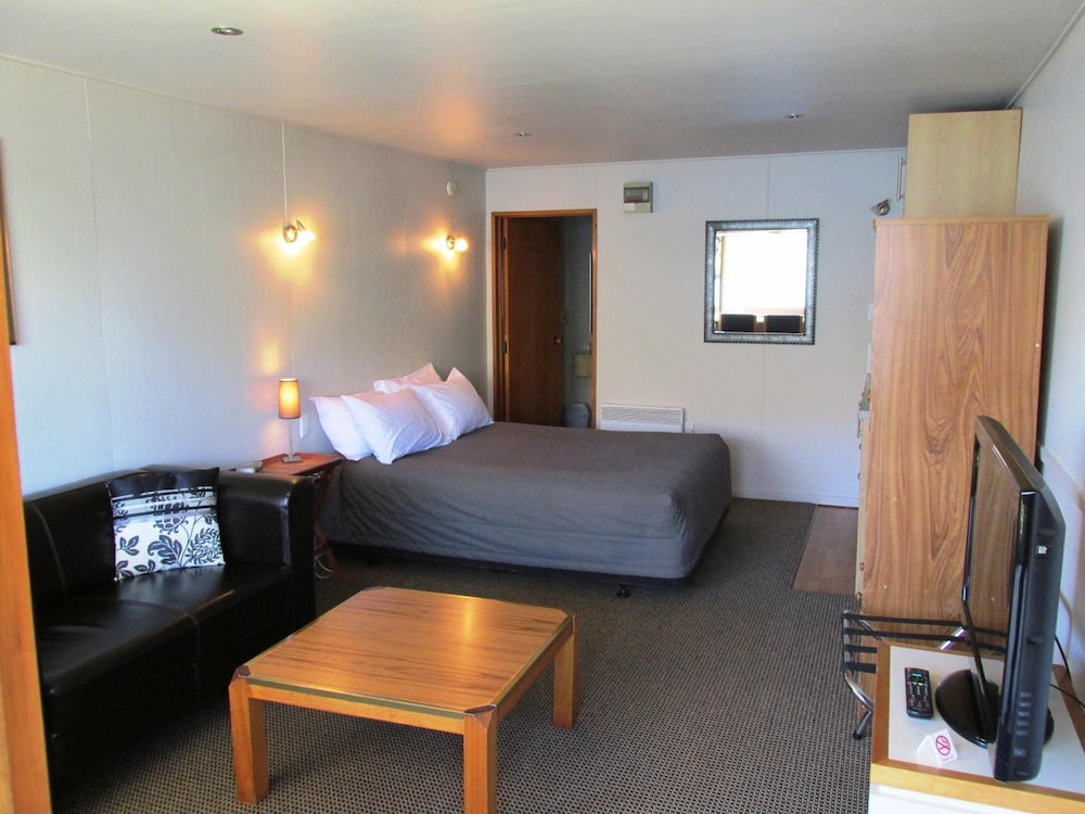 Lakeview Motel