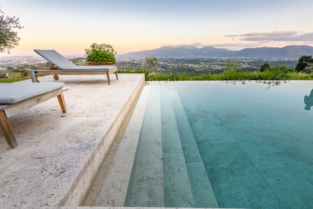 Villa Sunset in Lucca