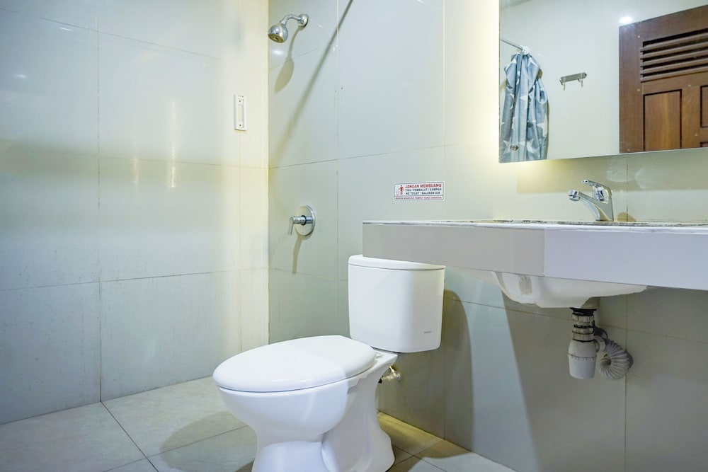 OYO 94772 Gapura Hotel