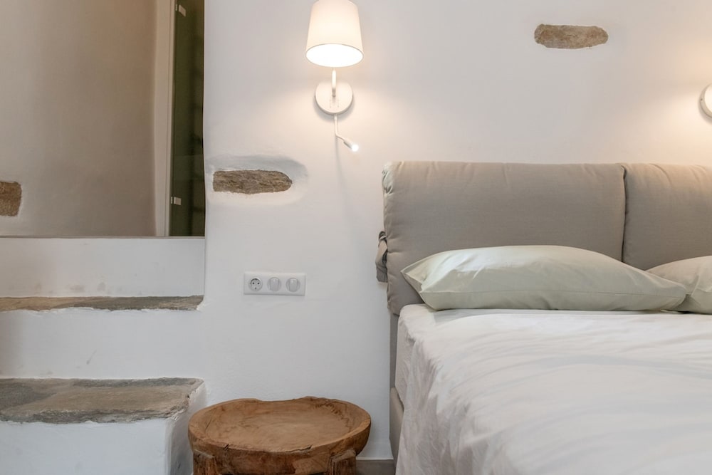 Cycladic House Tinos Cycladic House in the Heart of Tinos City