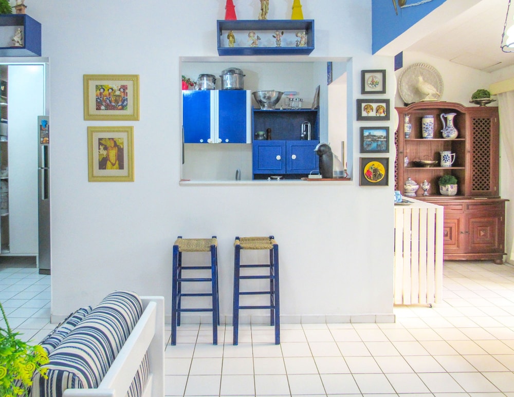 Apartamento a 70m da Praia de Pitangueiras SP