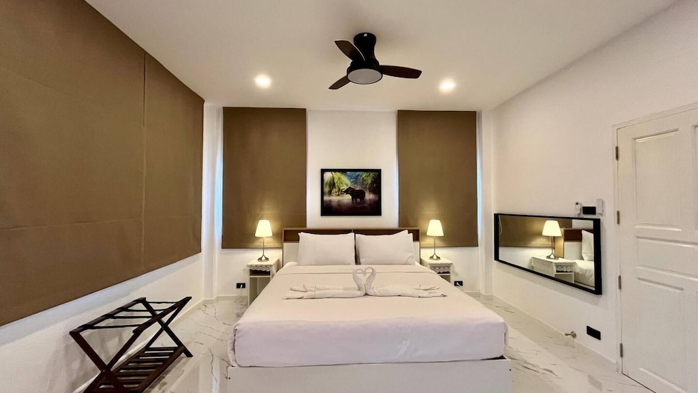 Khaolak Pool Villa With 3 Bedrooms