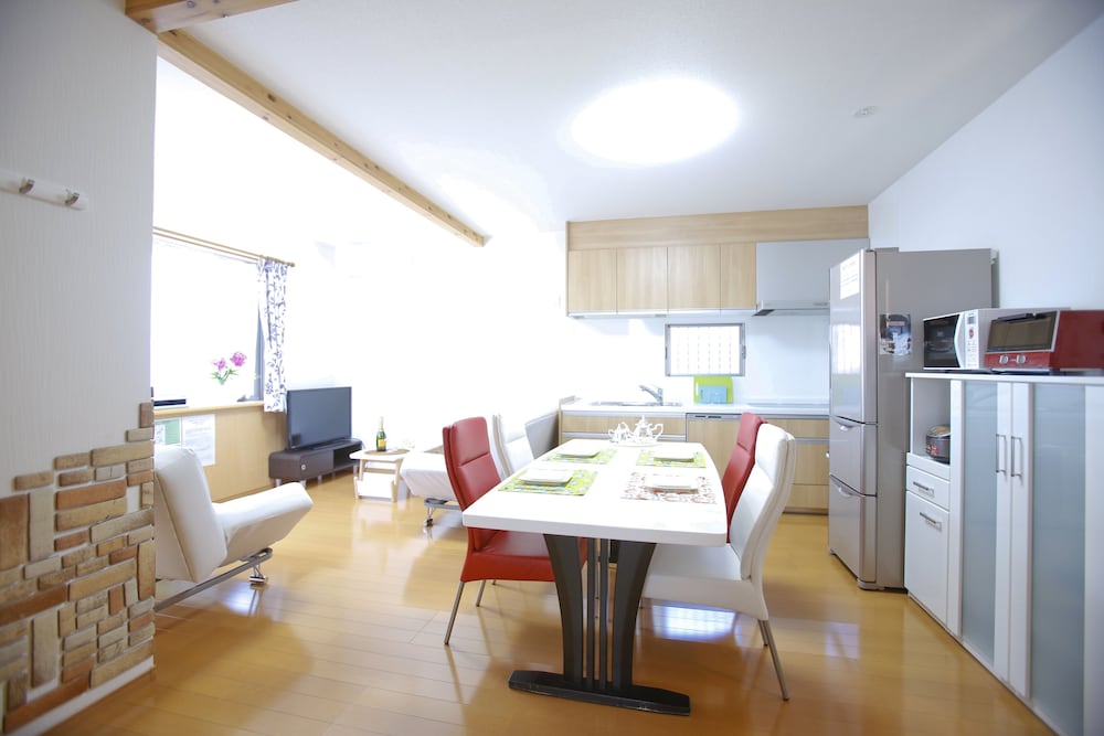 Private Residence Fushimi Inari view 5