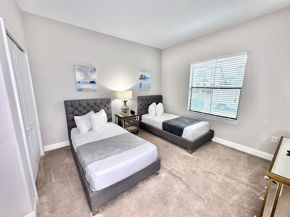 Balmoral Resort-206bp 3 Bedroom Home by Redawning view 4