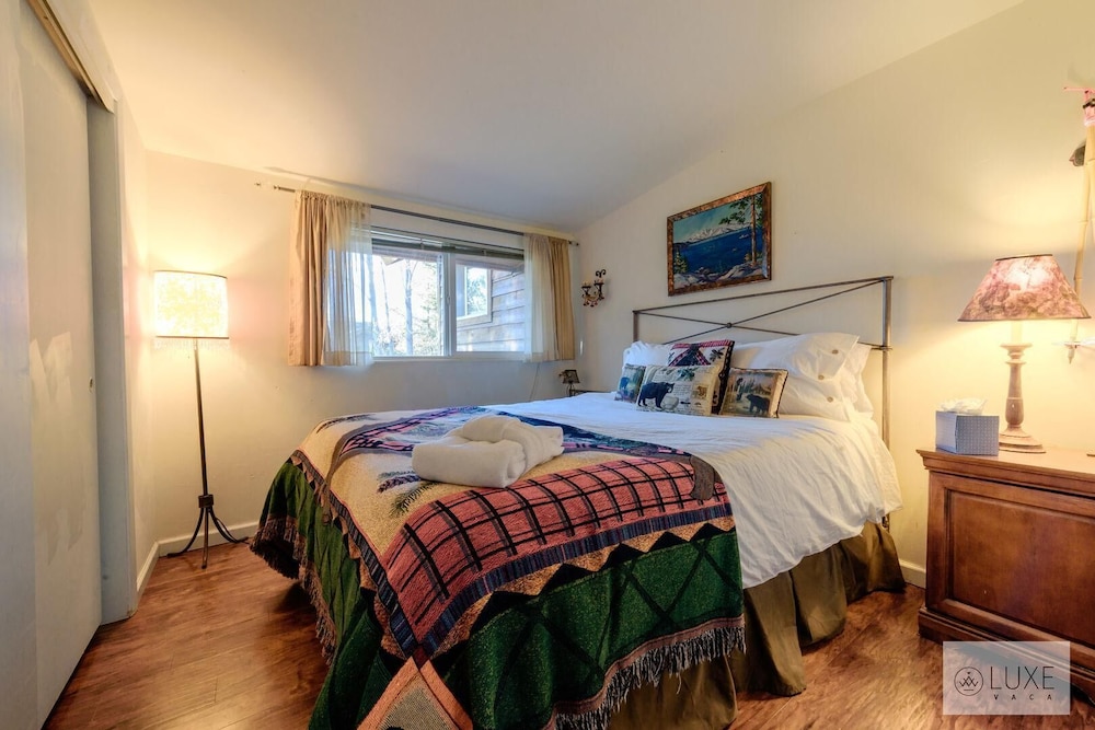 Lake Tahoe Vacations - Mv25: Waterfront Tahoe Keys Home -30 Days Minimum - Property Image 45