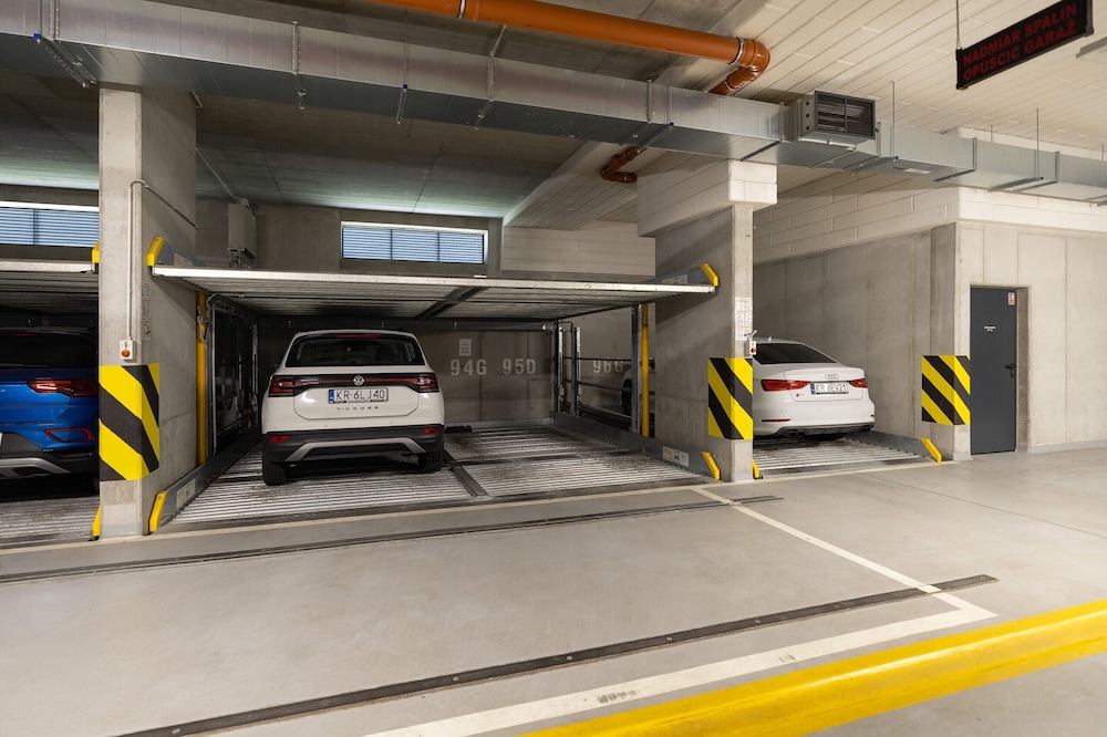 Modern Apartment With Parking by Renters view 4