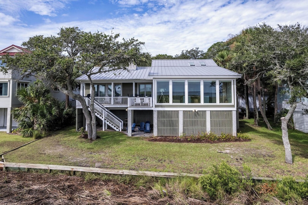 111 Cardinal Crest