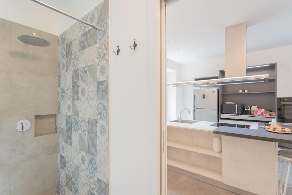 Enchanted Como City Apartment