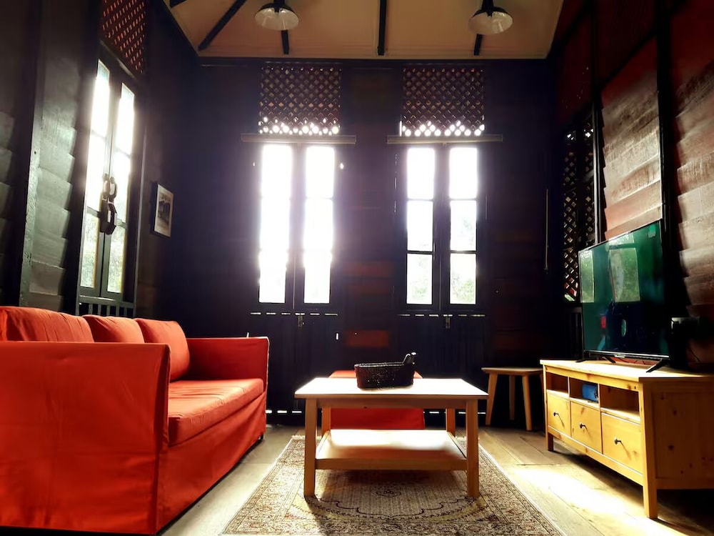 Bagas Zakariah Orchard Lodge