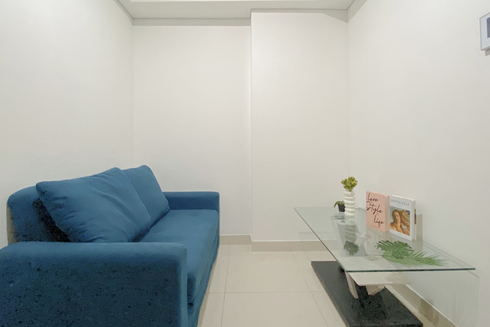 Well Furnished 1Br At Gold Coast Apartment