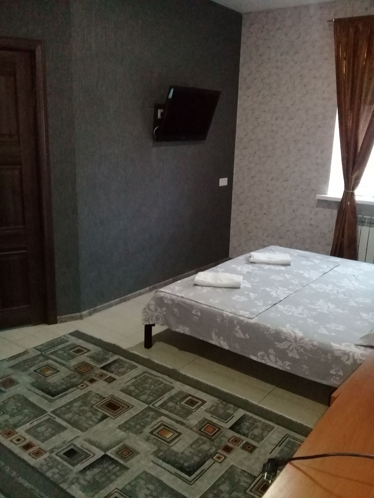 The Living Place 2 - Hostel