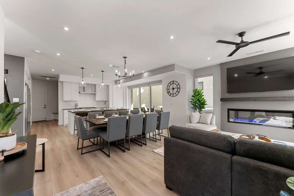 Olympic Escapes Gold 6 Bedroom Townhouse