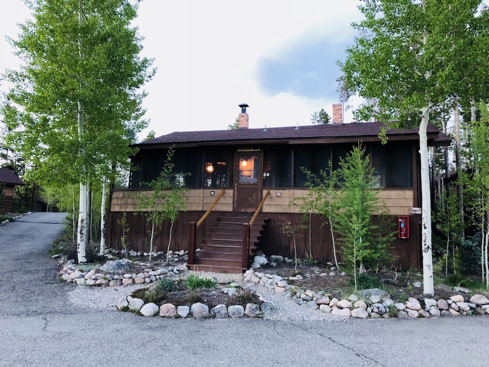 Grand Lake Lodge