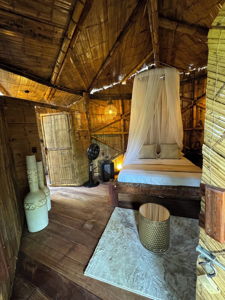 Akasha suites